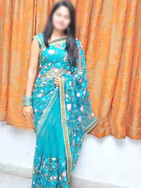 rekha-house-wife-escorts-in-mumbai